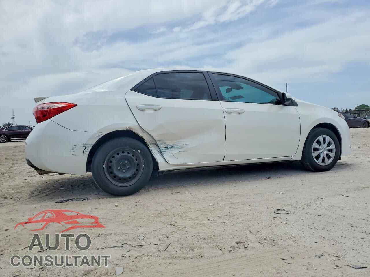 TOYOTA COROLLA 2018 - 5YFBPRHE2JP833461
