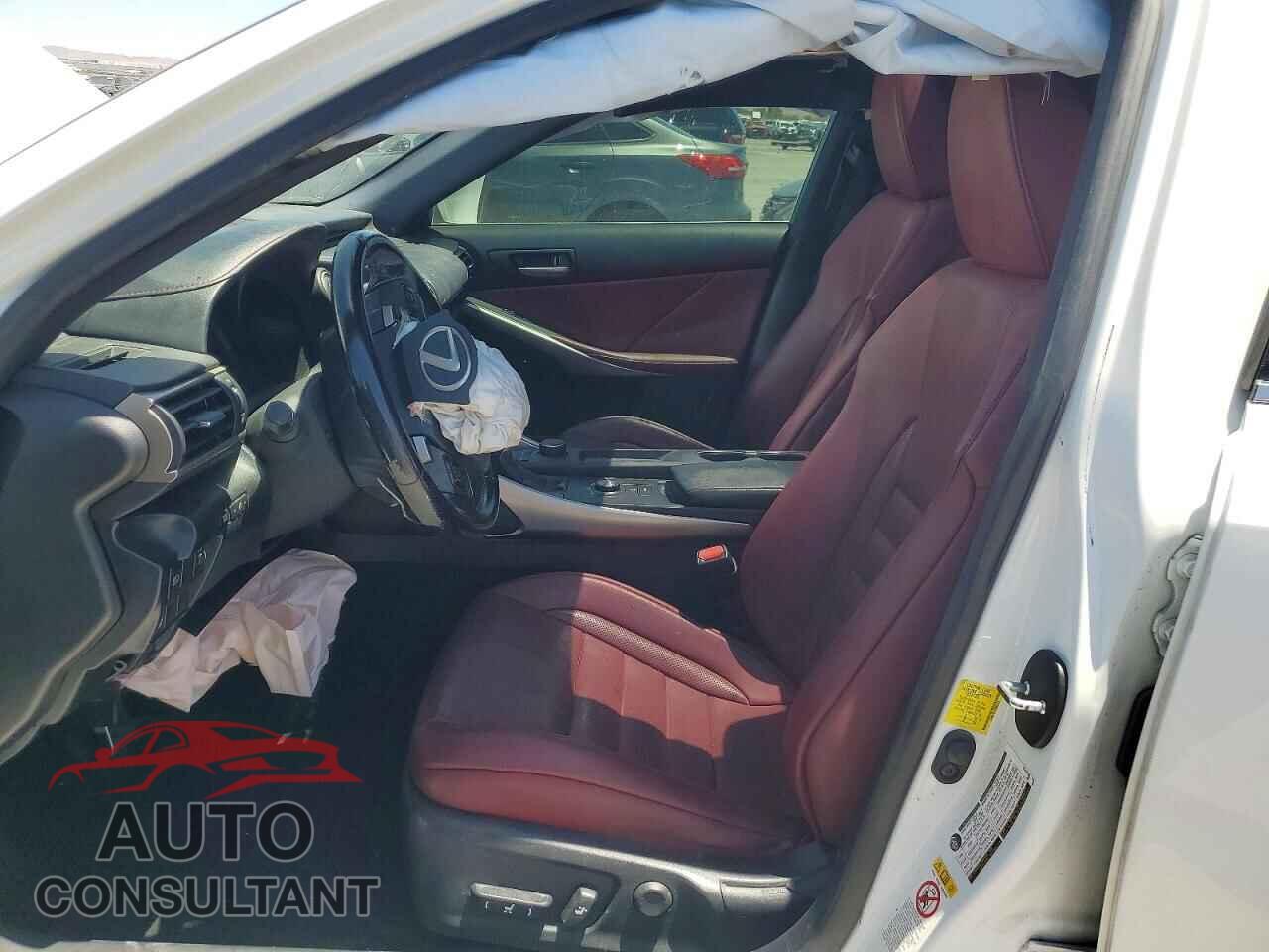 LEXUS IS 2017 - JTHBA1D23H5055319