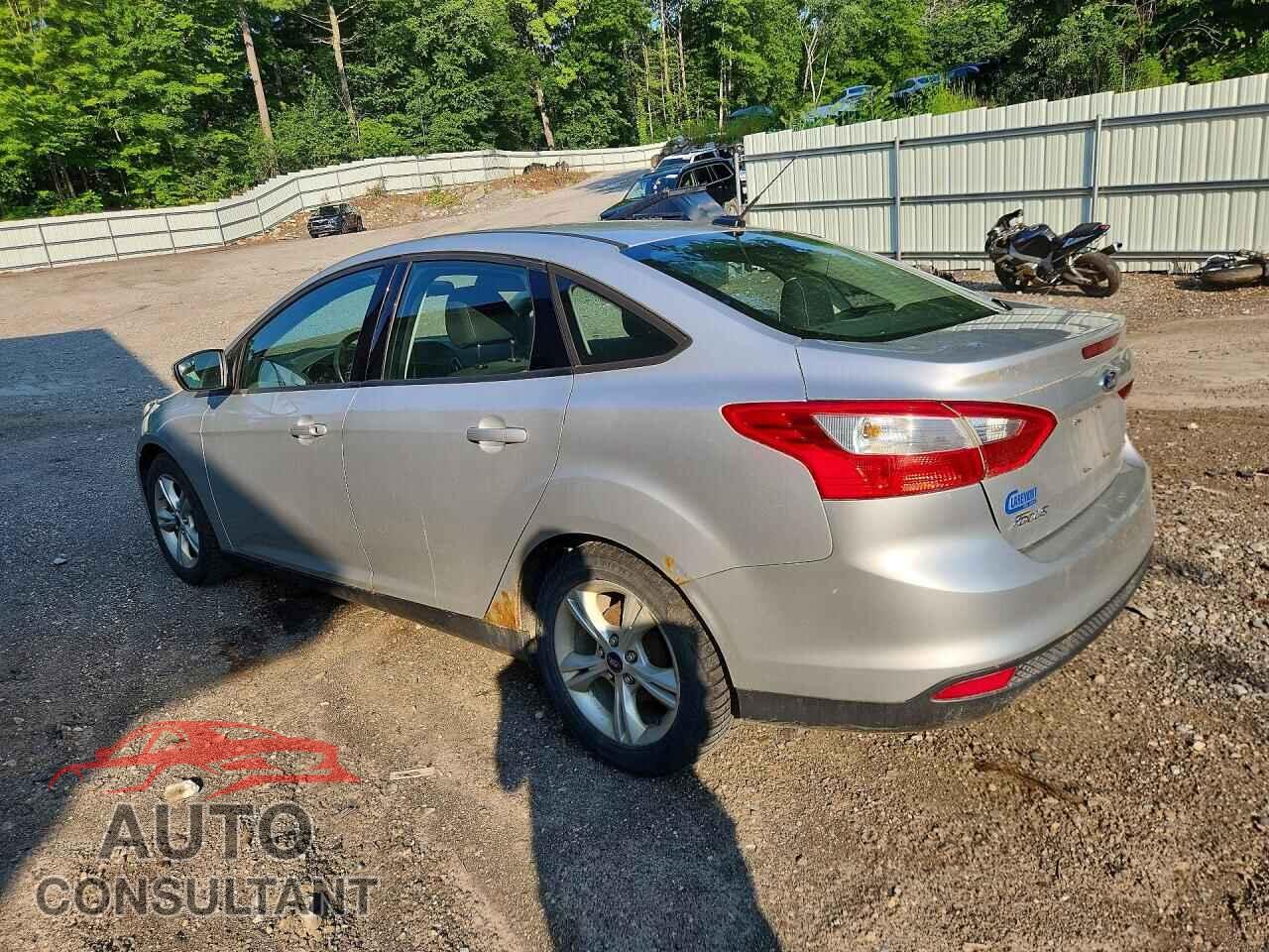 FORD FOCUS 2014 - 1FADP3F28EL401752