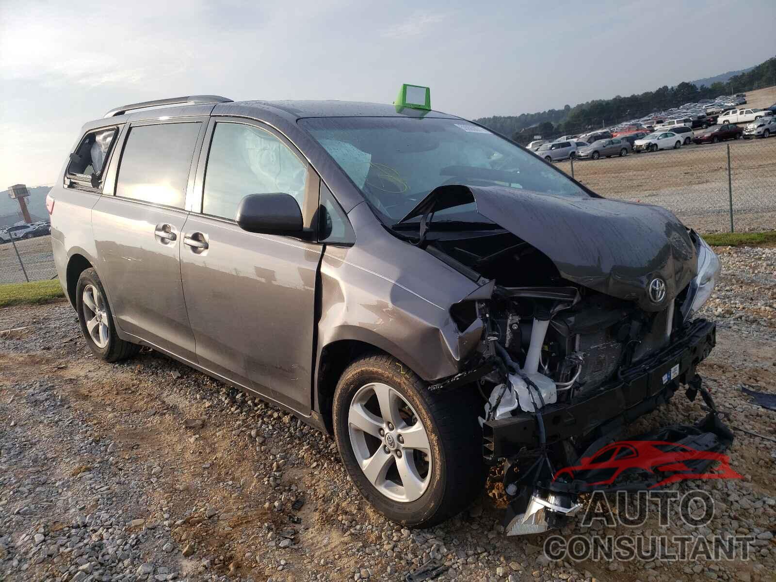 TOYOTA SIENNA 2017 - 5TDKZ3DC9HS791707