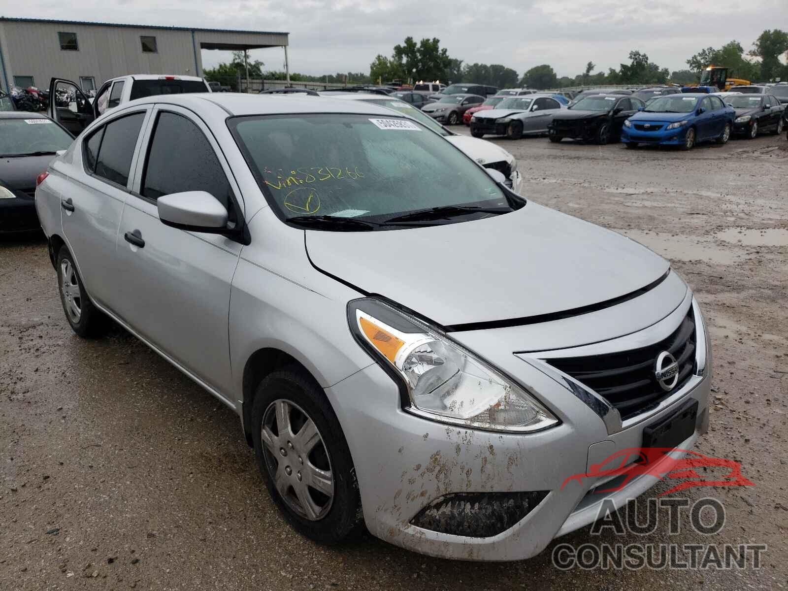 NISSAN VERSA 2017 - 3N1CN7APXHL831266