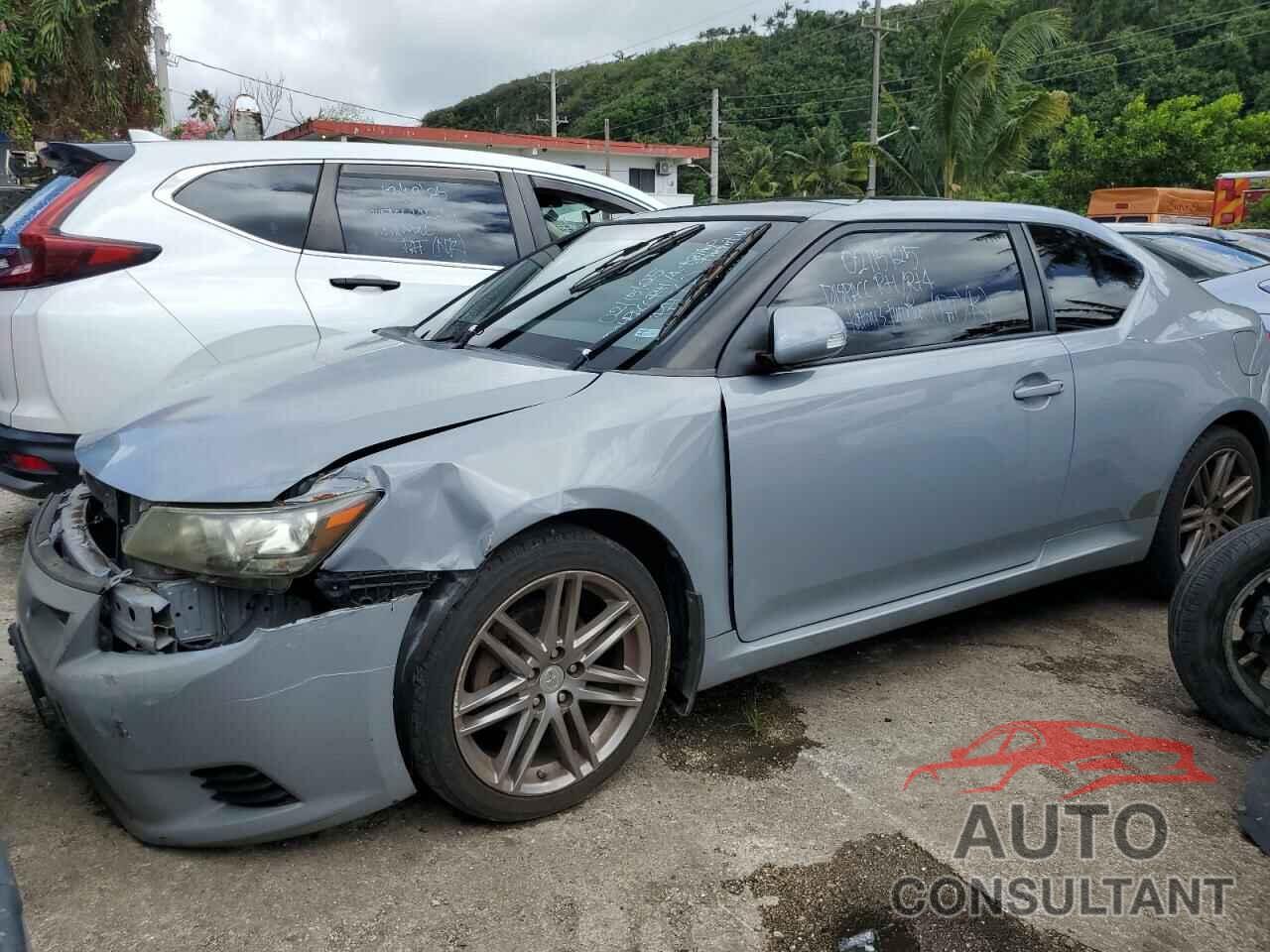 TOYOTA SCION 2013 - JTKJF5C72D3061906