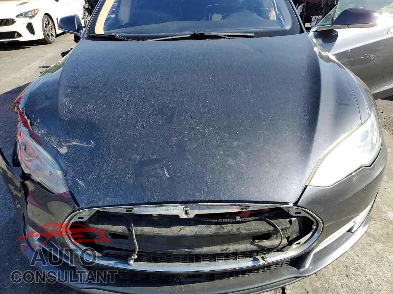 TESLA MODEL S 2015 - 5YJSA1H14FF084214