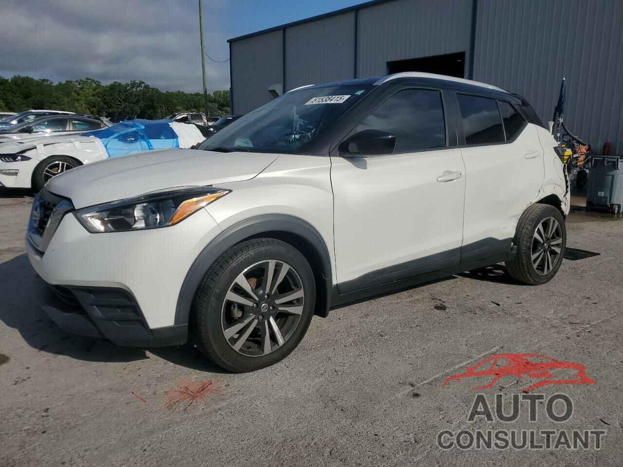 NISSAN KICKS 2018 - 3N1CP5CU1JL528206