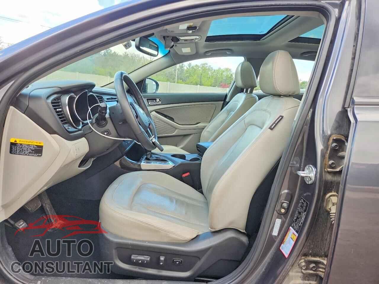KIA OPTIMA 2011 - KNAGN4A69B5143882