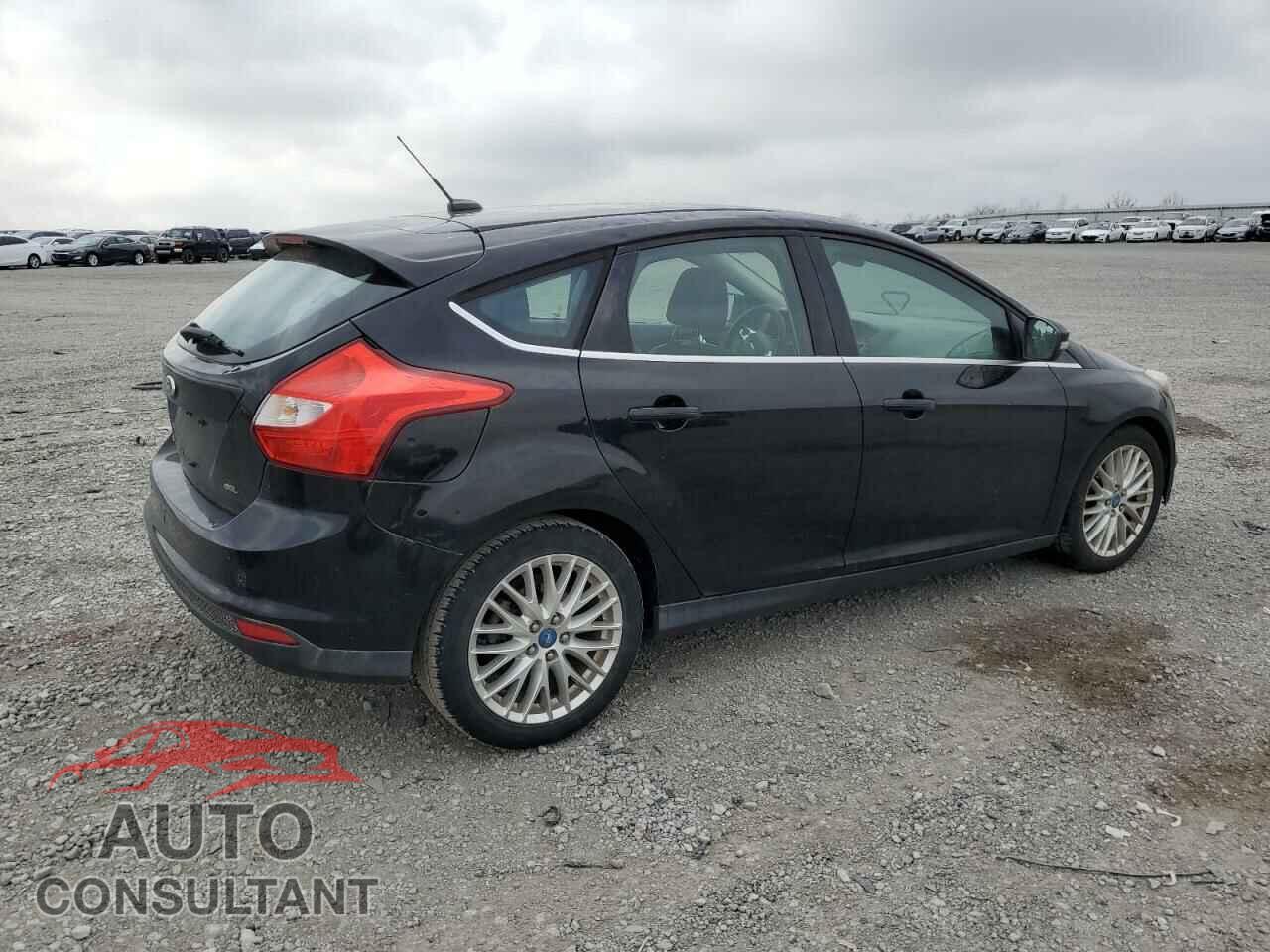 FORD FOCUS 2012 - 1FAHP3M24CL209262