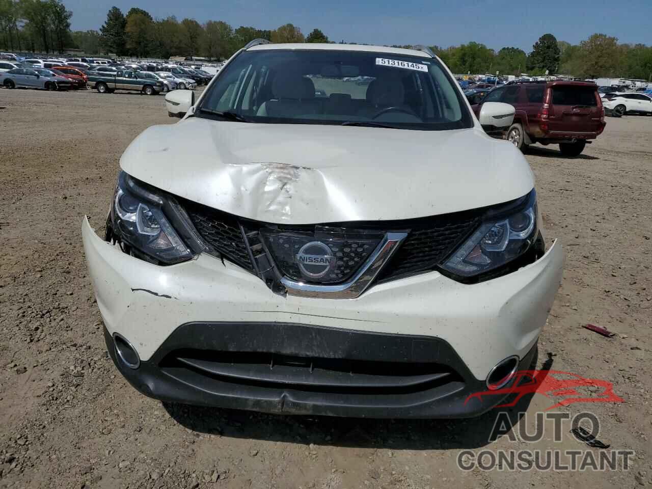 NISSAN ROGUE 2018 - JN1BJ1CP5JW164382