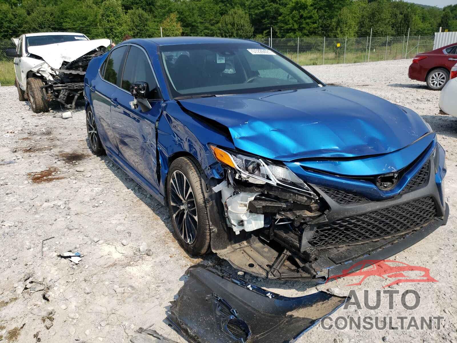 TOYOTA CAMRY 2018 - 4T1B11HKXJU110559