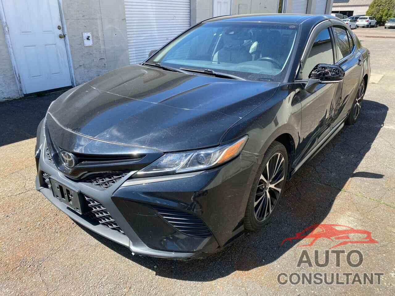 TOYOTA CAMRY 2018 - JTNB11HK8J3051016