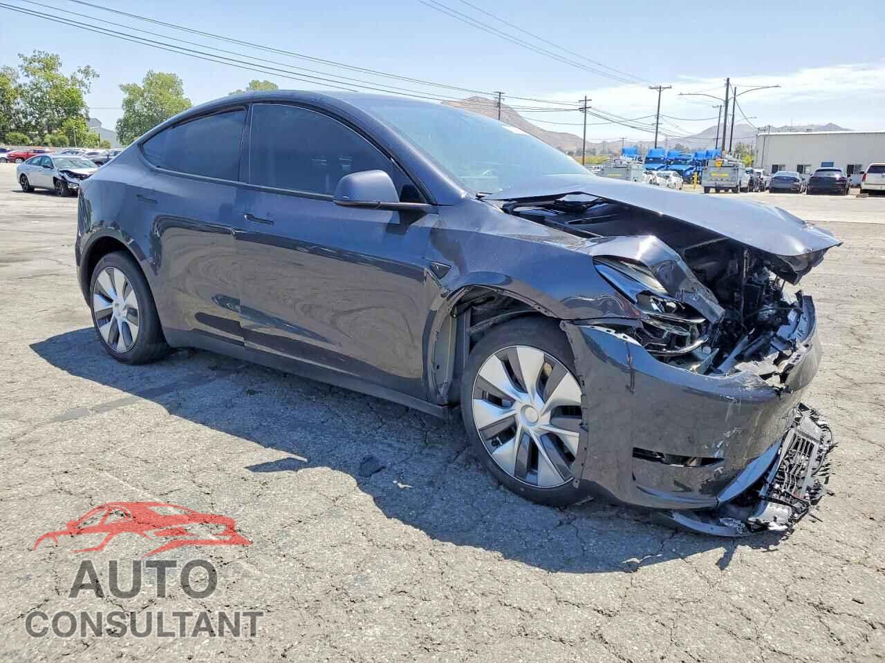 TESLA MODEL Y 2024 - 7SAYGDEE2RF089727