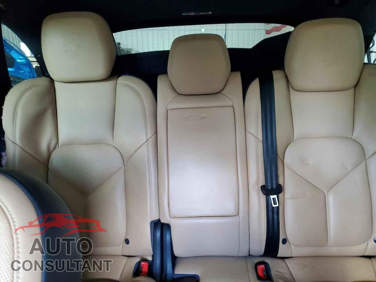 PORSCHE CAYENNE 2018 - WP1AA2A22JKA07176