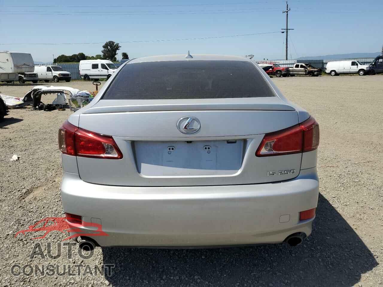 LEXUS IS 2011 - JTHBF5C21B5131900