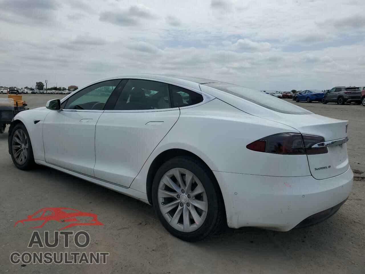 TESLA MODEL S 2018 - 5YJSA1E27JF247900
