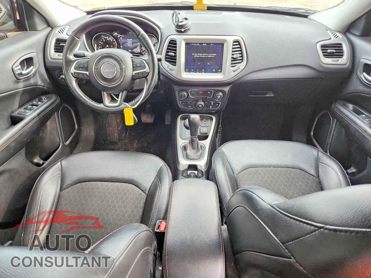 JEEP COMPASS 2020 - 3C4NJDBB2LT145315