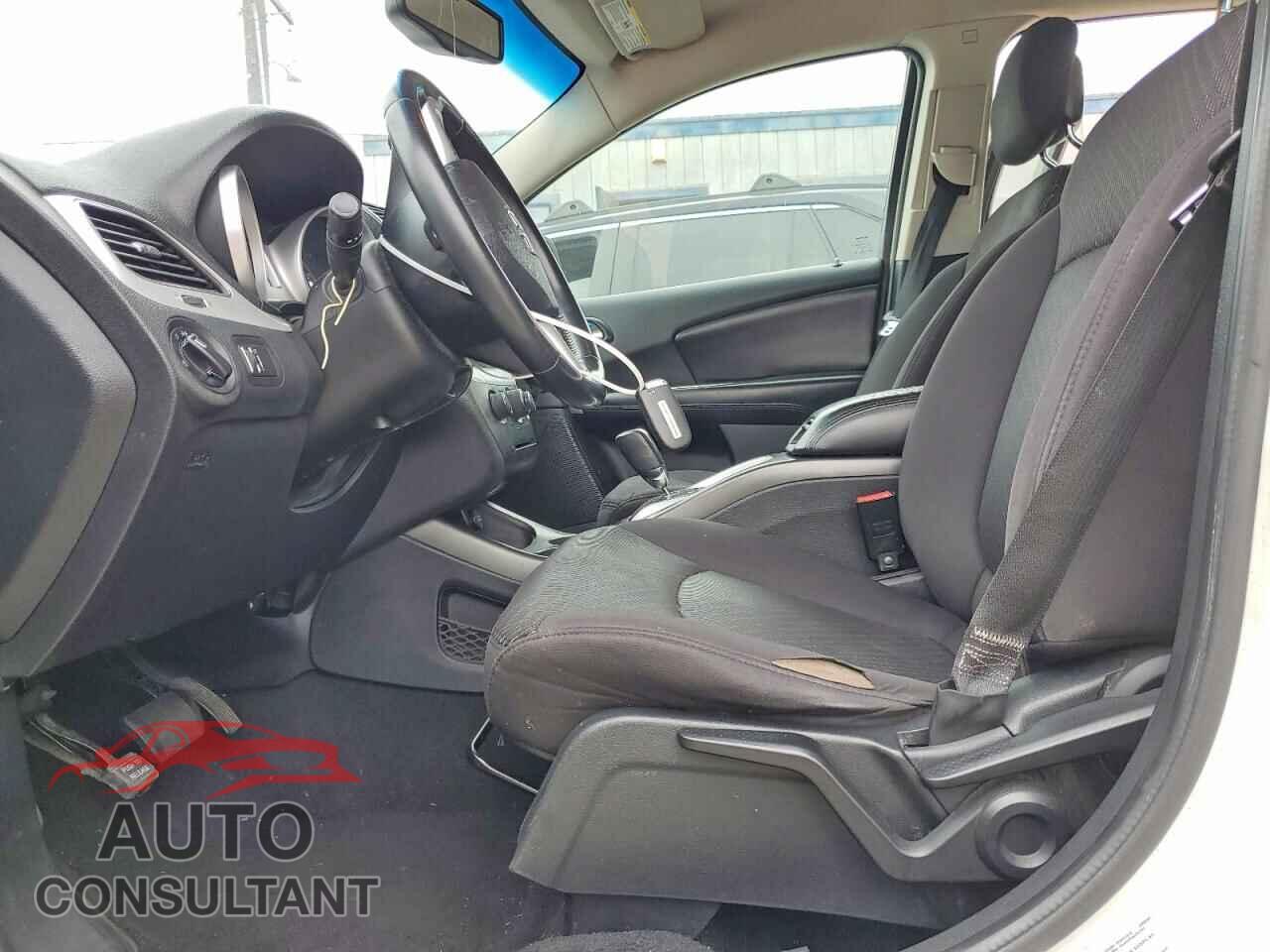 DODGE JOURNEY 2013 - 3C4PDCAB4DT577756