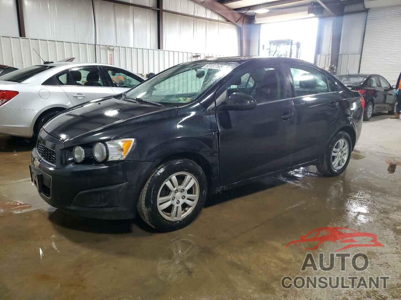 CHEVROLET SONIC 2014 - 1G1JC5SB3E4147641