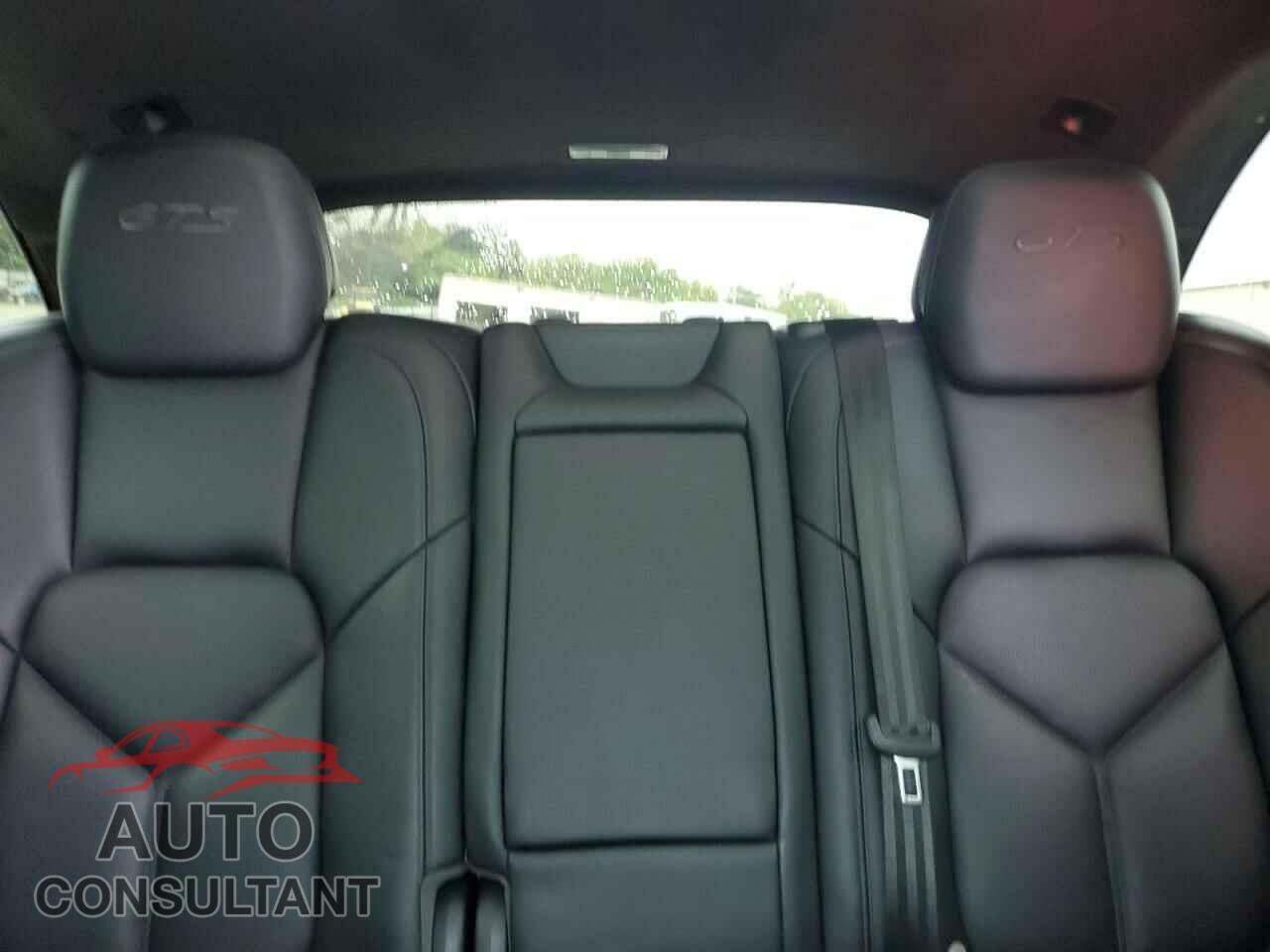 PORSCHE CAYENNE 2016 - WP1AD2A25GLA75661