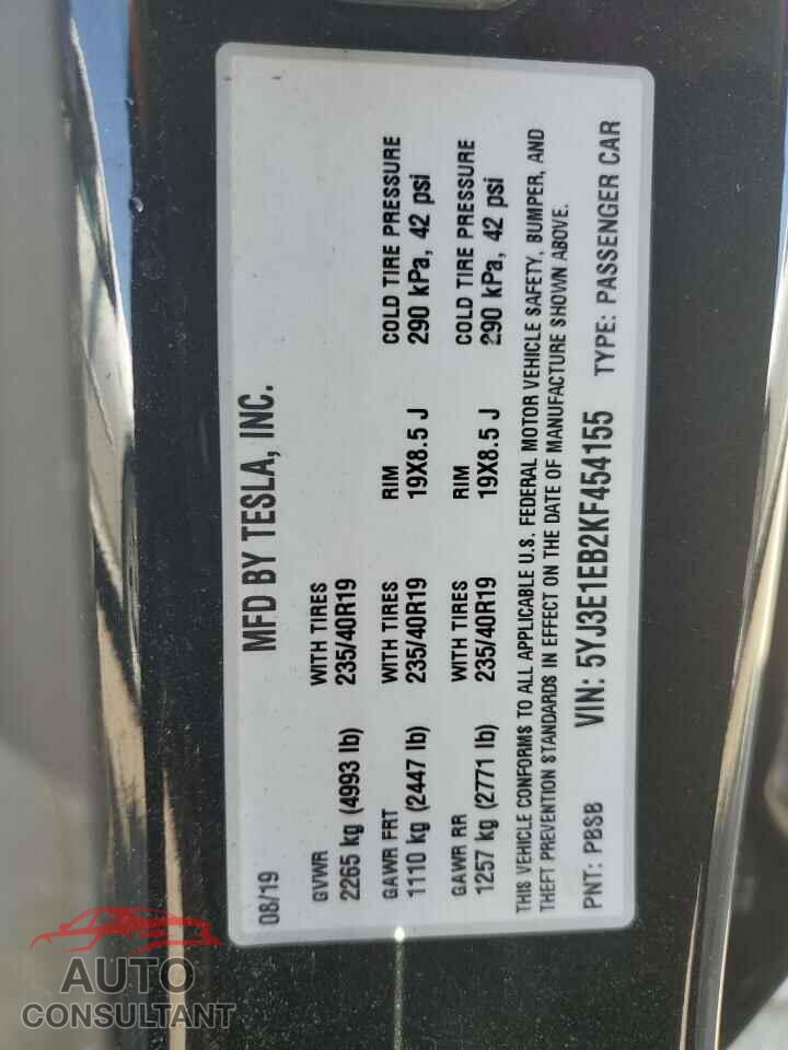 TESLA MODEL 3 2019 - 5YJ3E1EB2KF454155