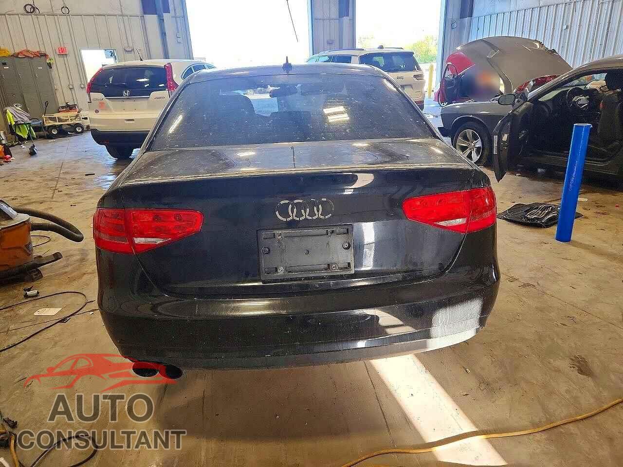 AUDI A4 2014 - WAUBFAFL8EN037657