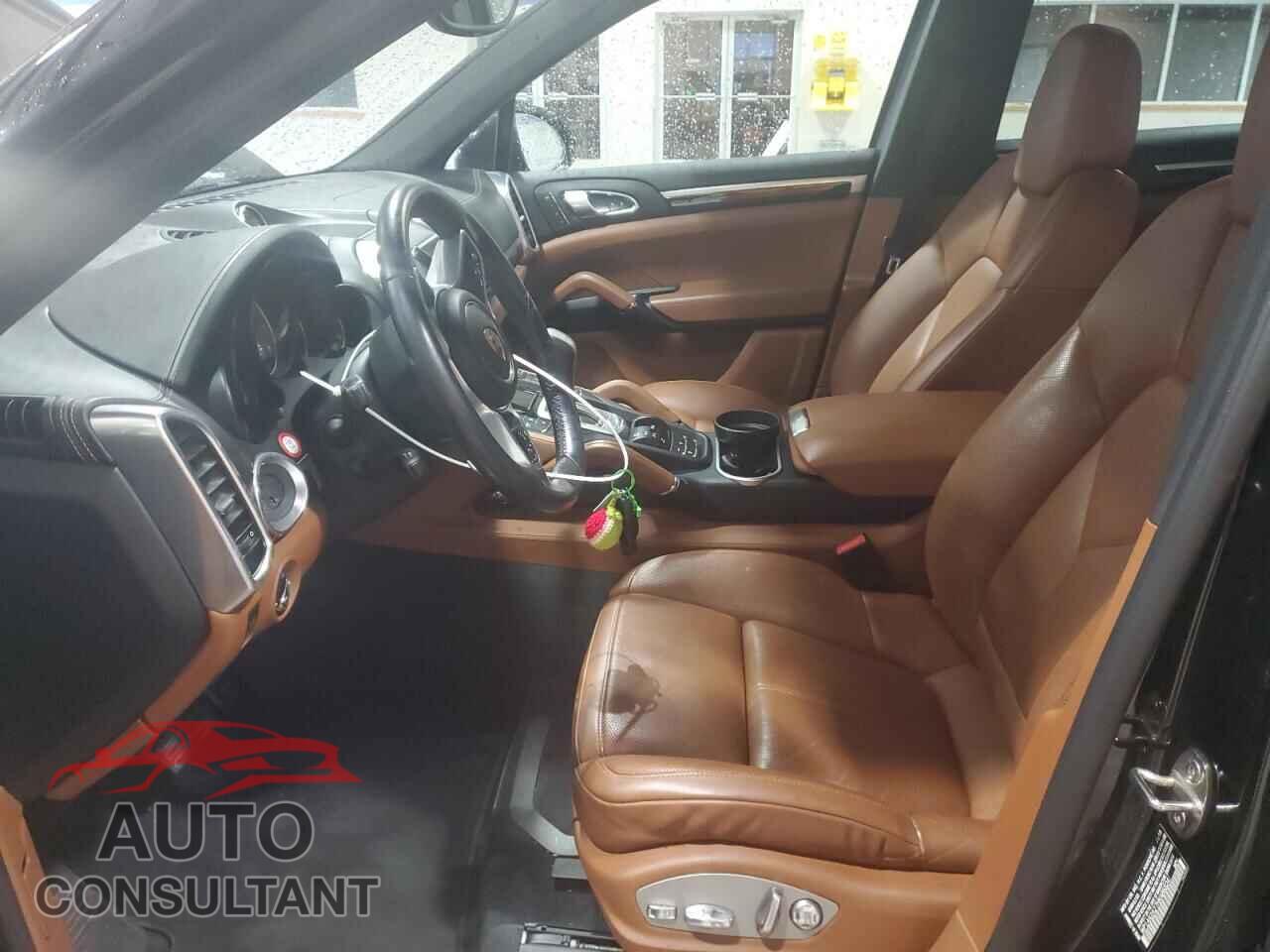PORSCHE CAYENNE 2017 - WP1AA2A27HKA86824
