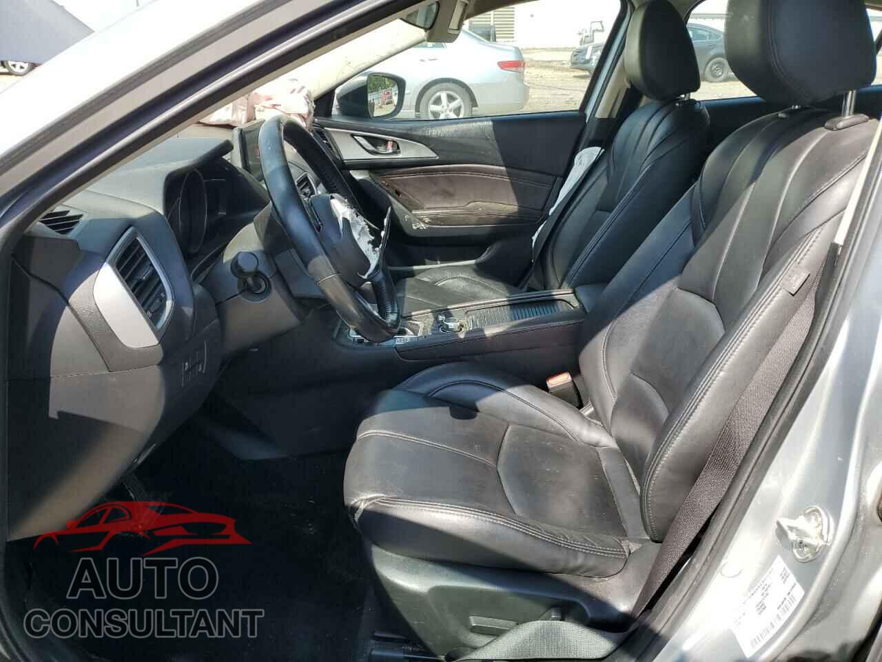 MAZDA 3 2018 - 3MZBN1V36JM242547