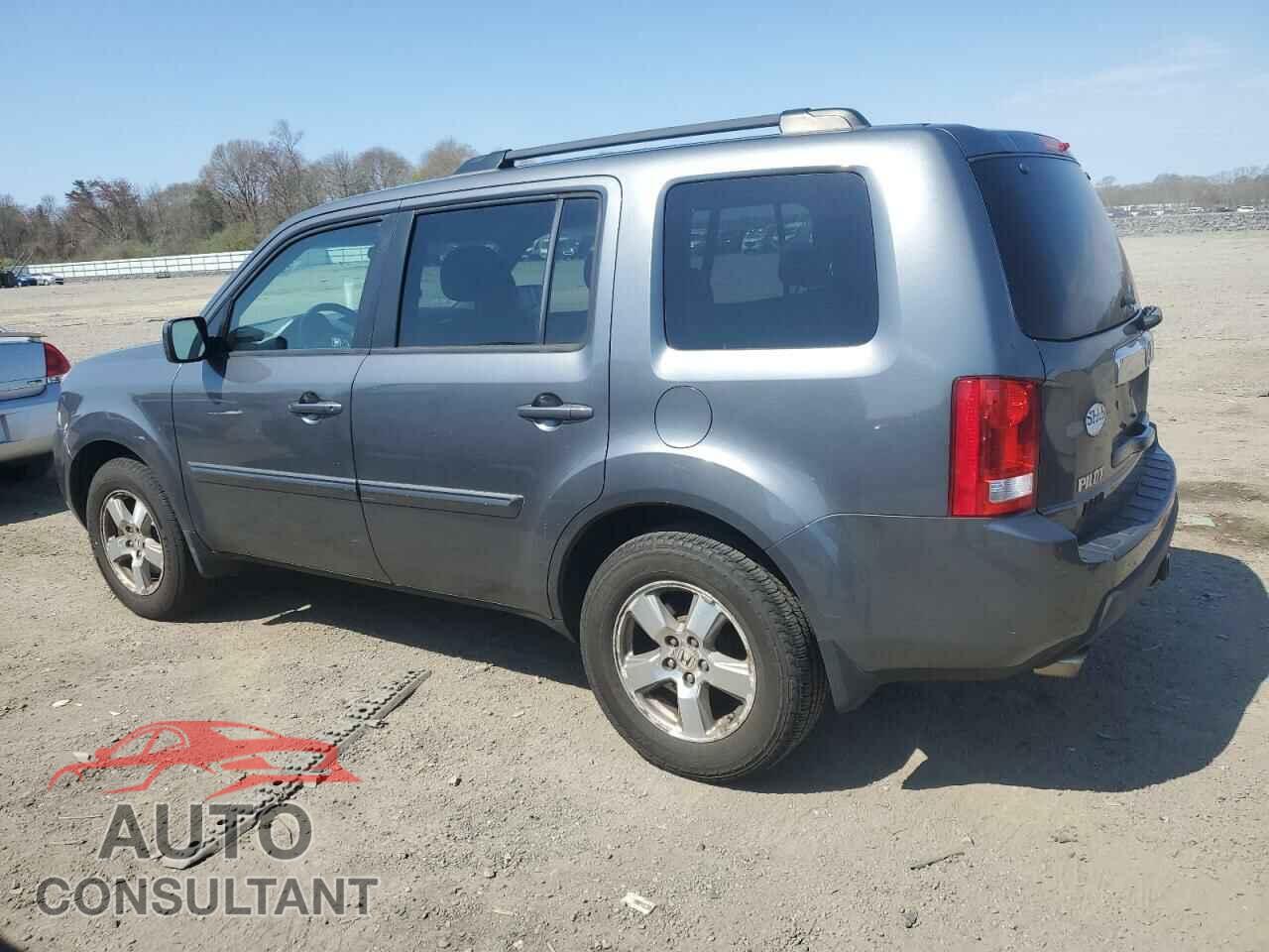 HONDA PILOT 2010 - 5FNYF4H49AB031525