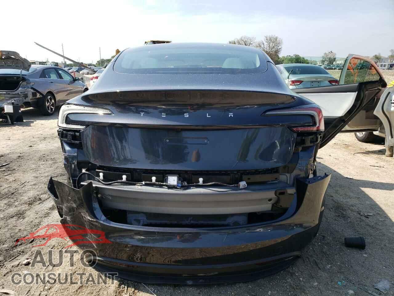 TESLA MODEL 3 2024 - 5YJ3E1EA5RF747615