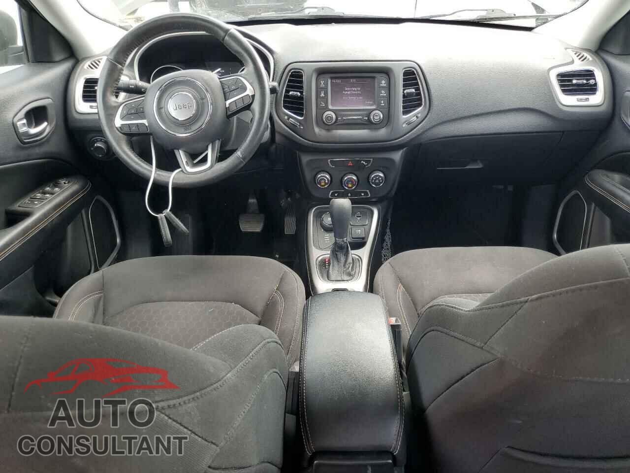 JEEP COMPASS 2017 - 3C4NJDAB1HT656524