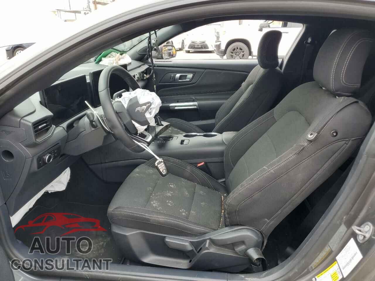 FORD MUSTANG 2024 - 1FA6P8CF2R5411295