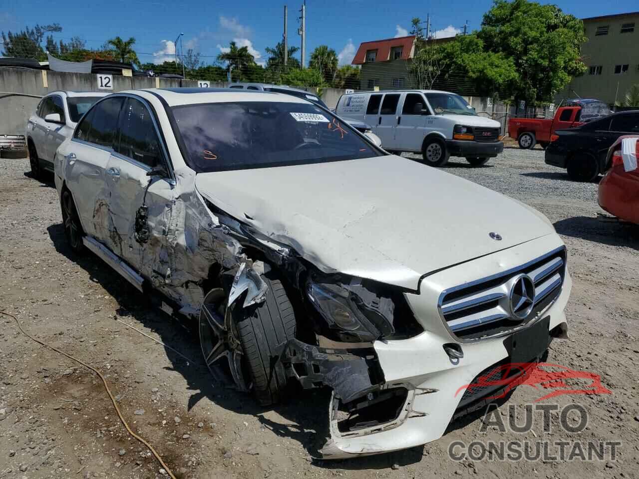 MERCEDES-BENZ E-CLASS 2018 - WDDZF4JB5JA312779