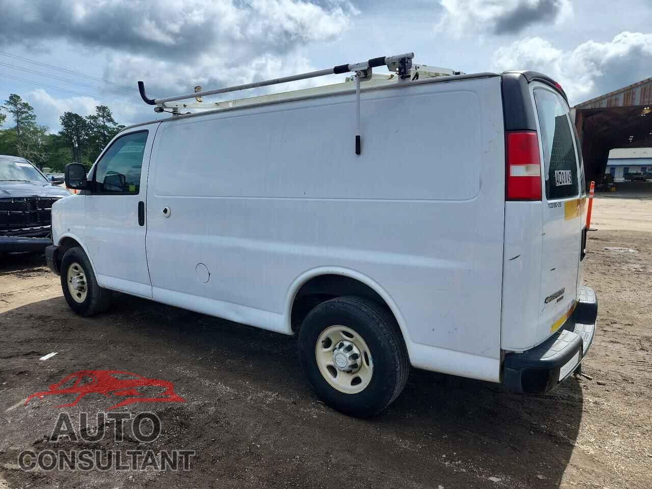 CHEVROLET EXPRESS 2015 - 1GCWGFCF6F1229004