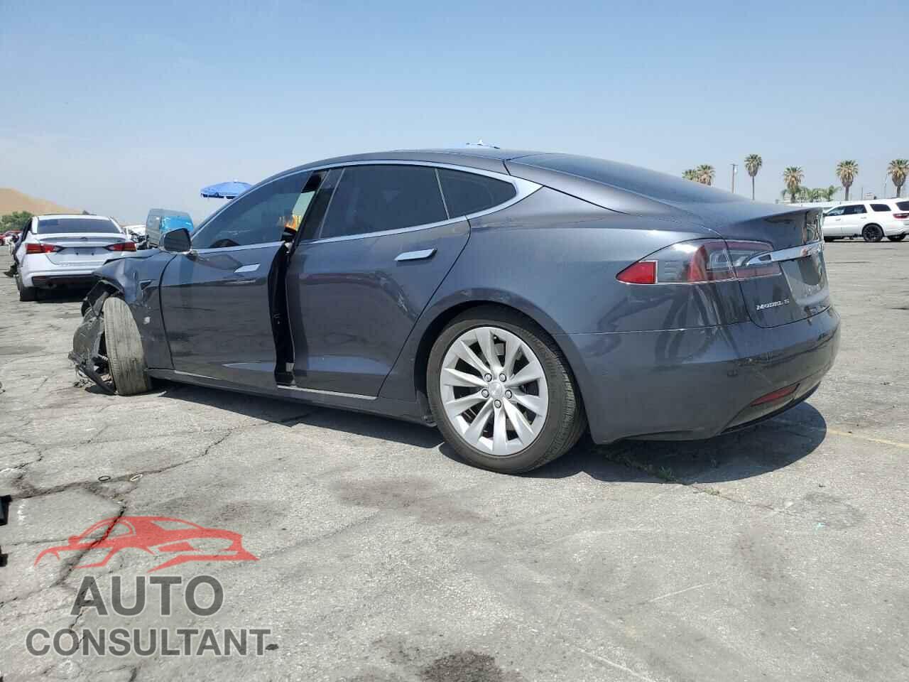 TESLA MODEL S 2017 - 5YJSA1E17HF196528