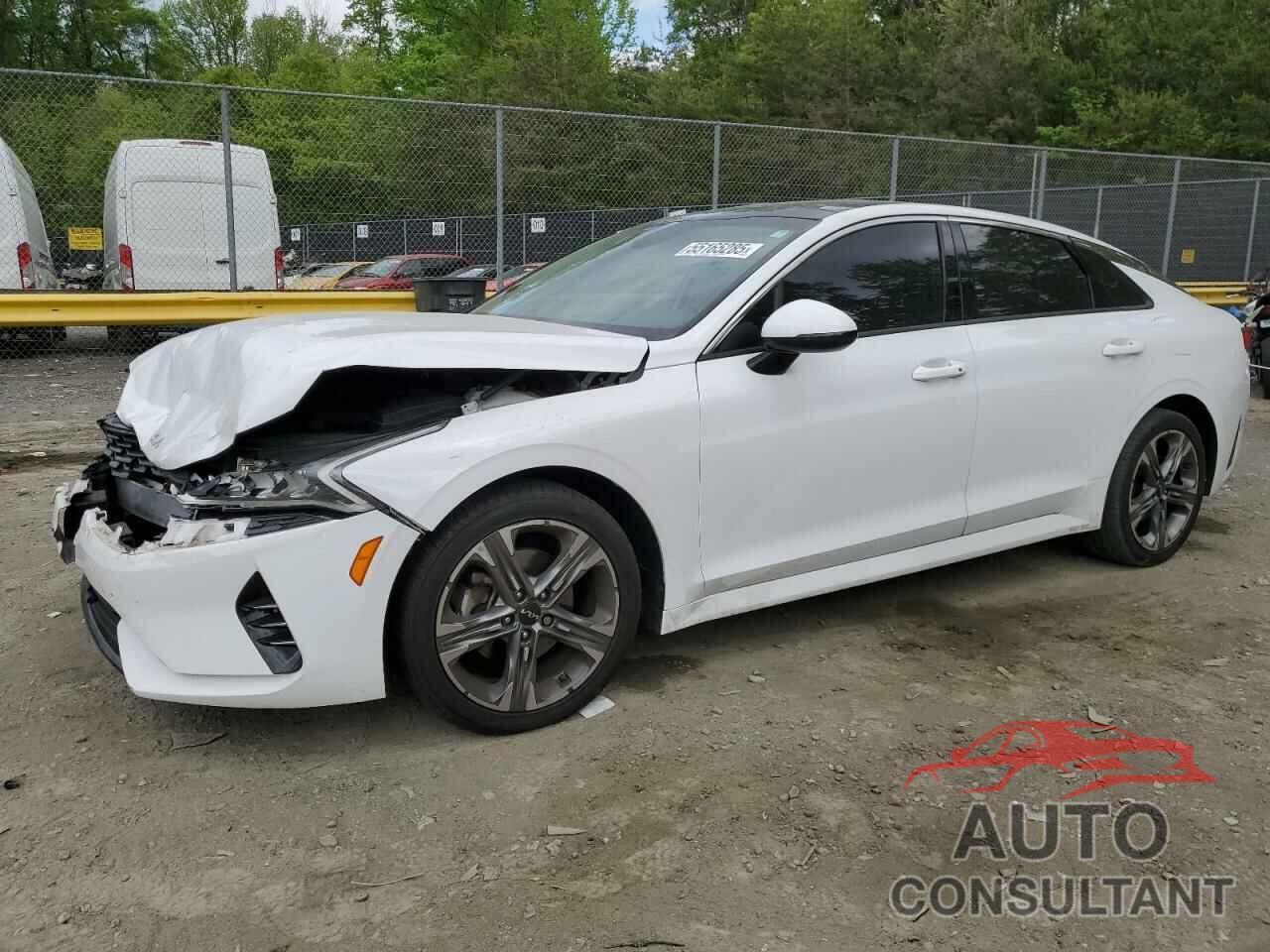 KIA K5 2023 - 5XXG34J28PG216104