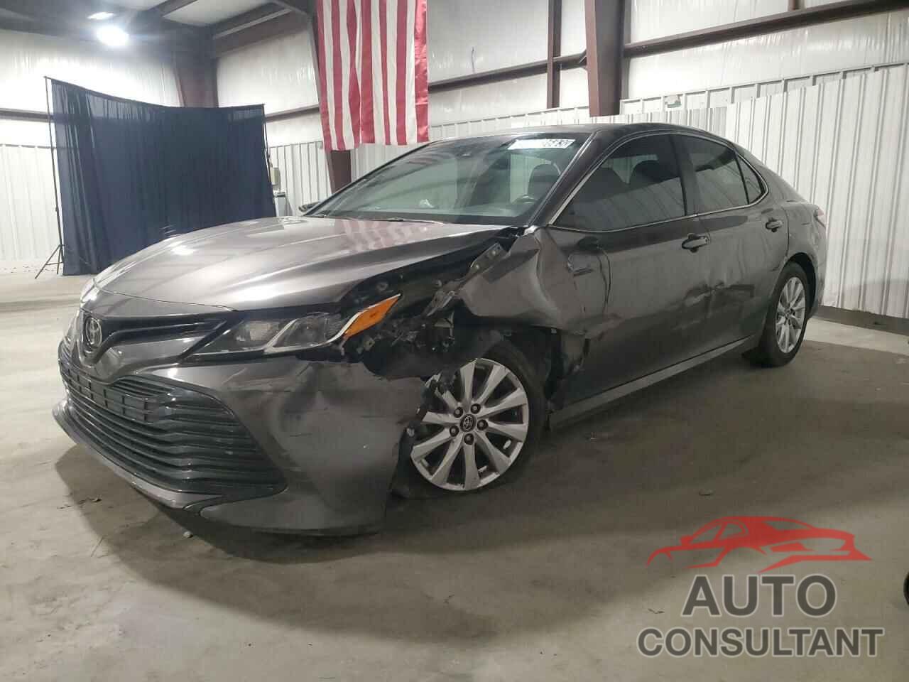 TOYOTA CAMRY 2018 - 4T1B11HK6JU632198