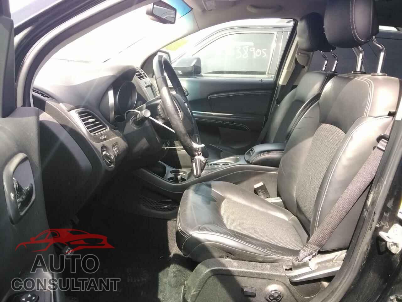 DODGE JOURNEY 2015 - 3C4PDCGG9FT650013
