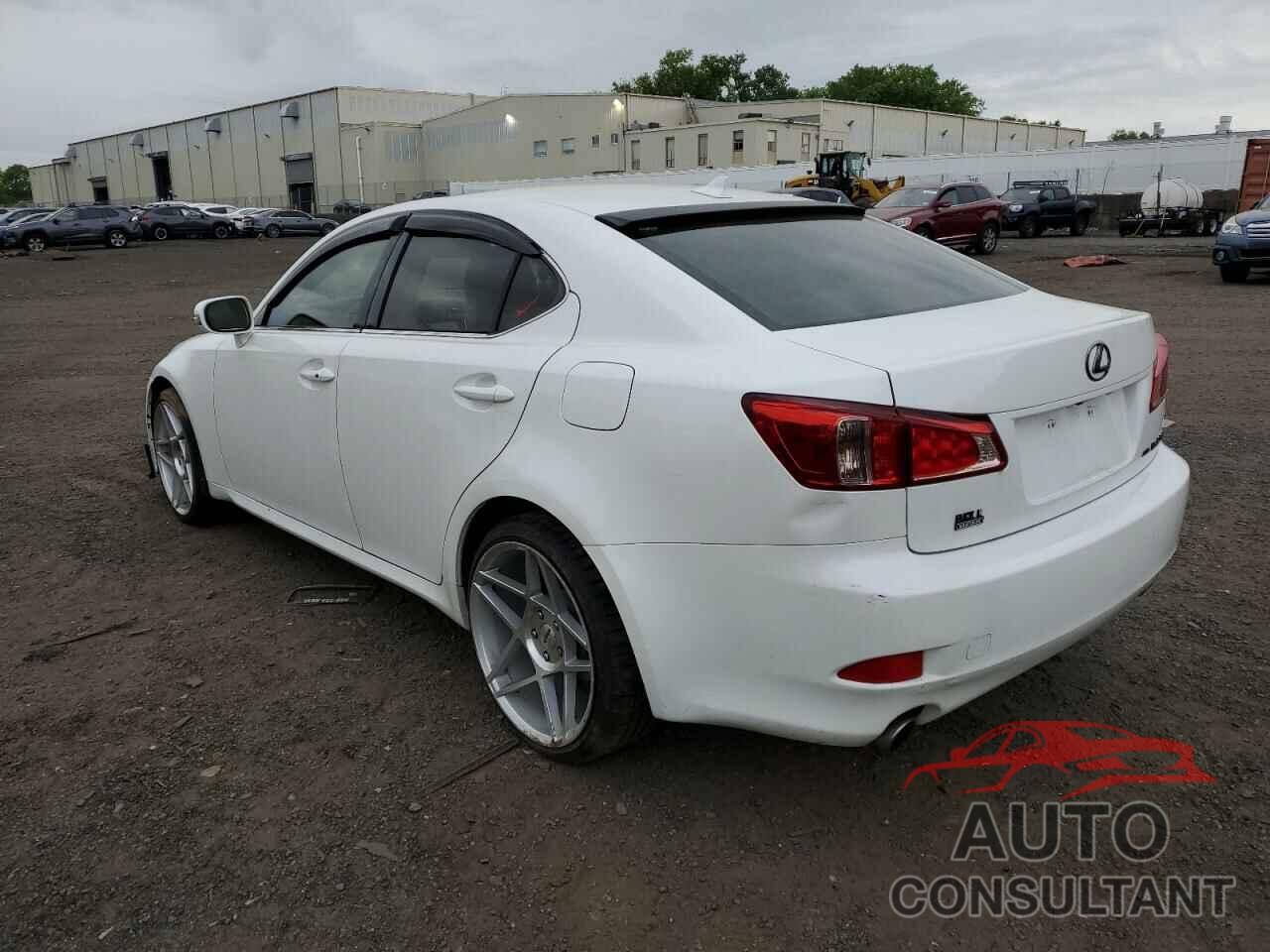 LEXUS IS 2012 - JTHCF5C25C5055684