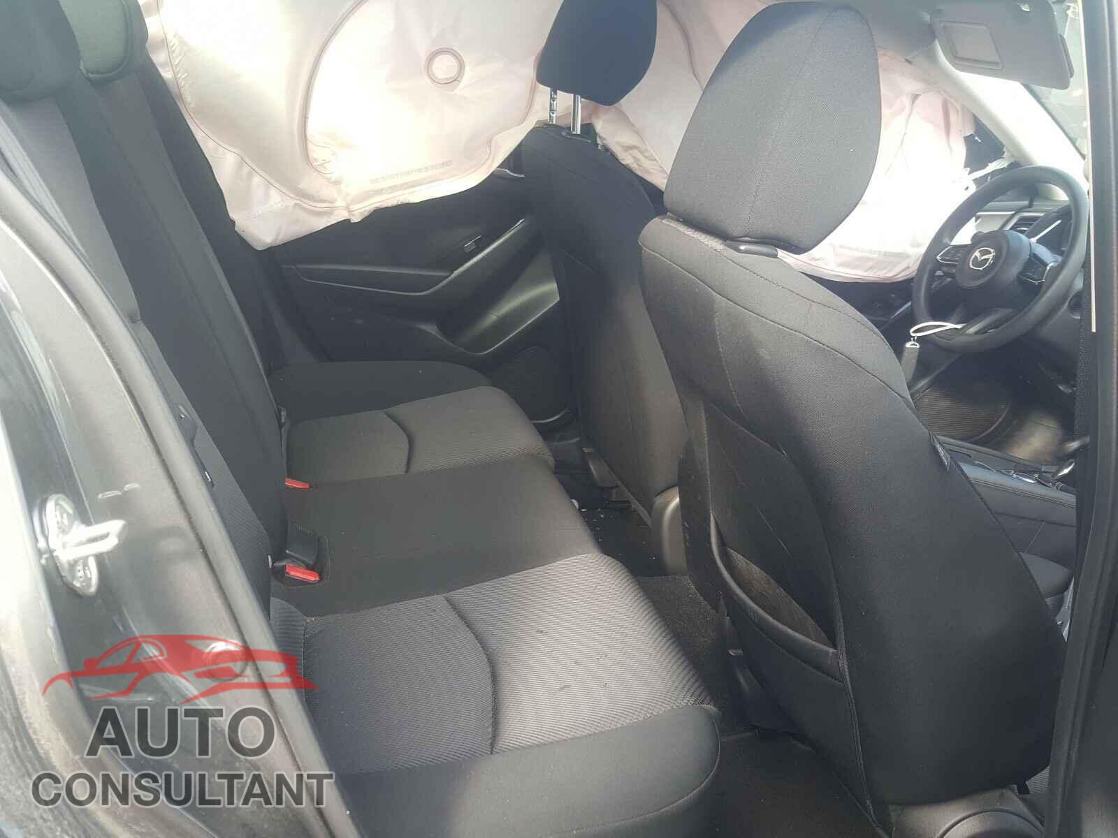 MAZDA 3 2017 - 3MZBN1U79HM155305