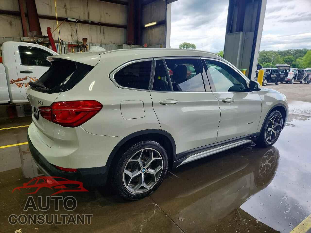 BMW X1 2017 - WBXHT3C32H5F78977