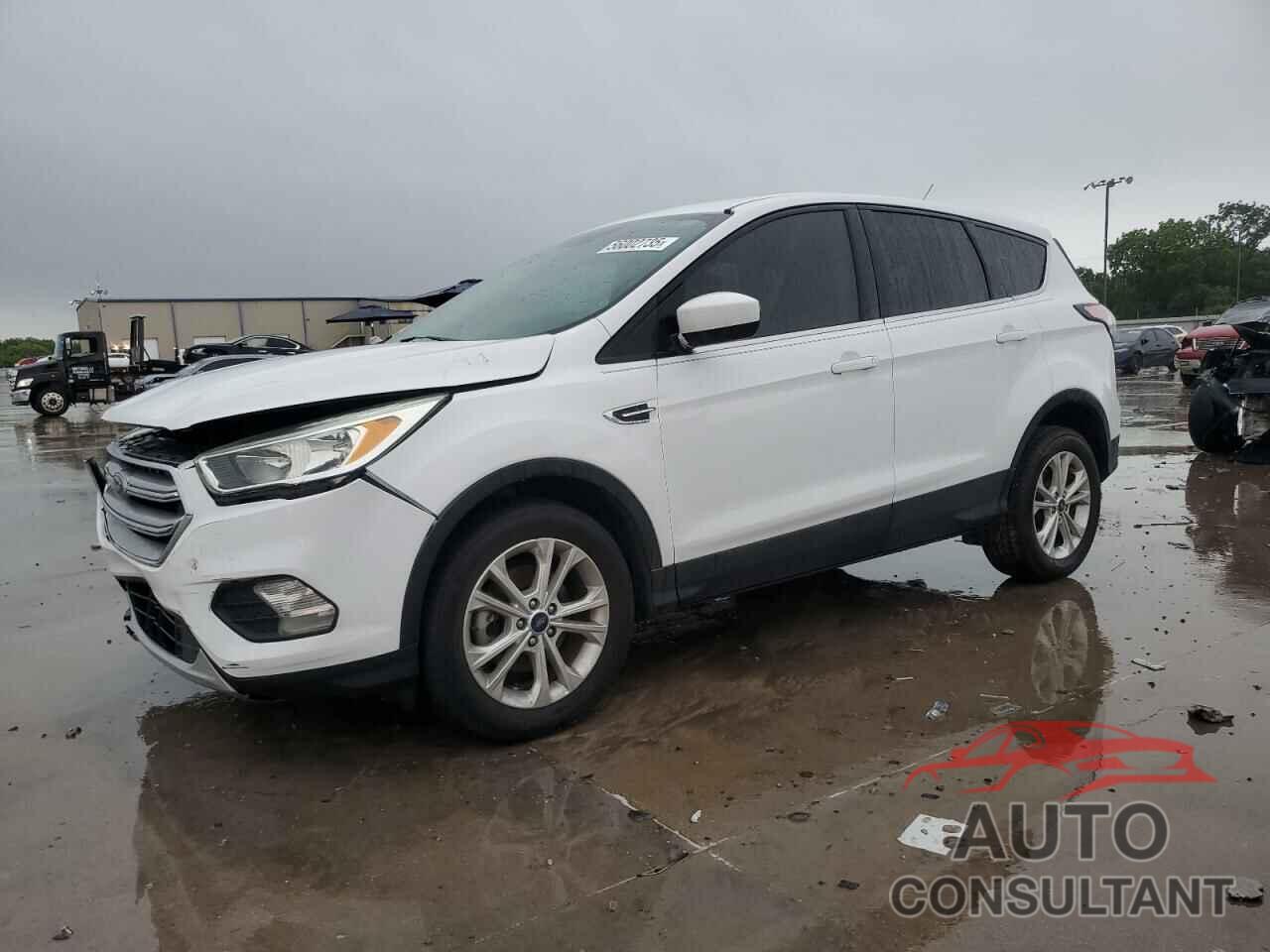 FORD ESCAPE 2017 - 1FMCU0GD3HUD54248