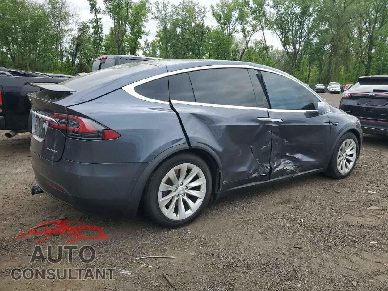 TESLA MODEL X 2020 - 5YJXCBE25LF242574