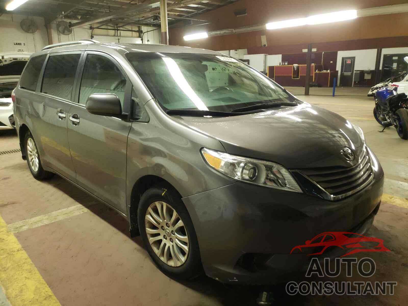 TOYOTA SIENNA 2017 - 5TDYZ3DC5HS890213