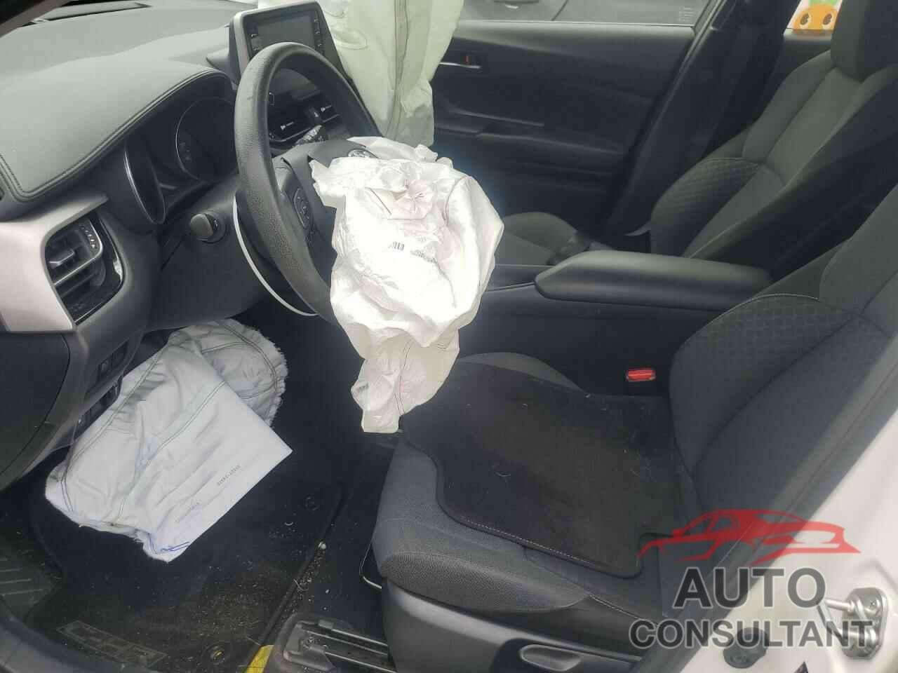 TOYOTA C-HR 2020 - JTNKHMBX2L1076946