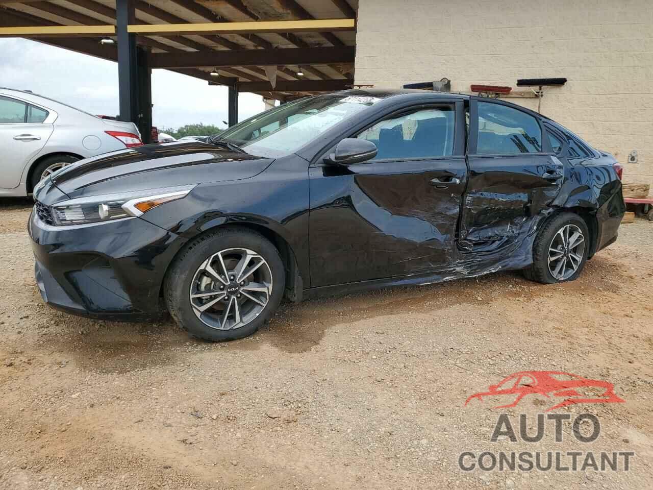 KIA FORTE 2023 - 3KPF24AD3PE631405