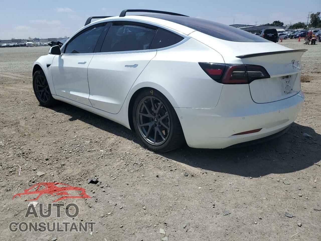 TESLA MODEL 3 2018 - 5YJ3E1EA7JF005687
