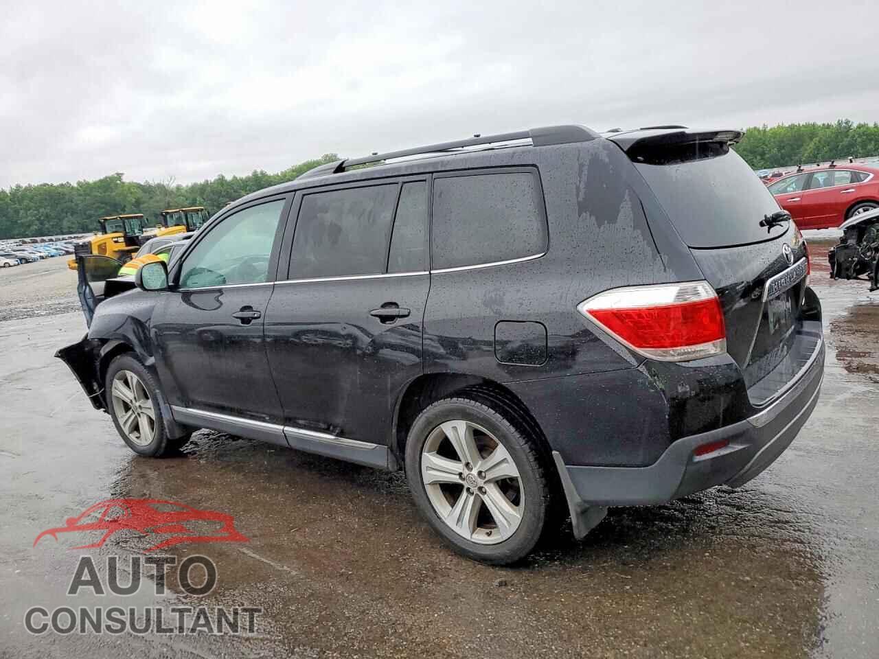 TOYOTA HIGHLANDER 2013 - 5TDBK3EH8DS251113