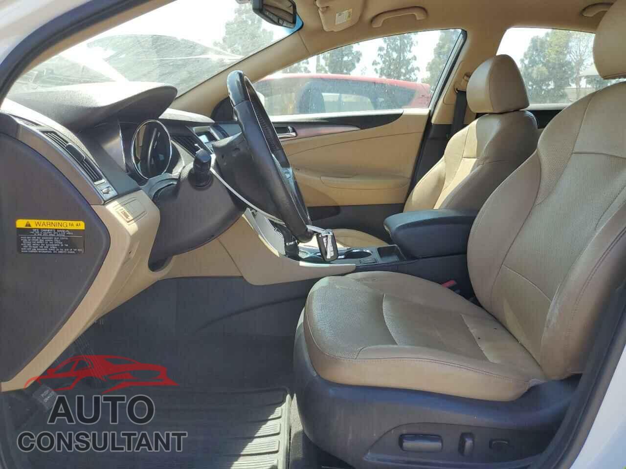 HYUNDAI SONATA 2012 - KMHEC4A46CA042480