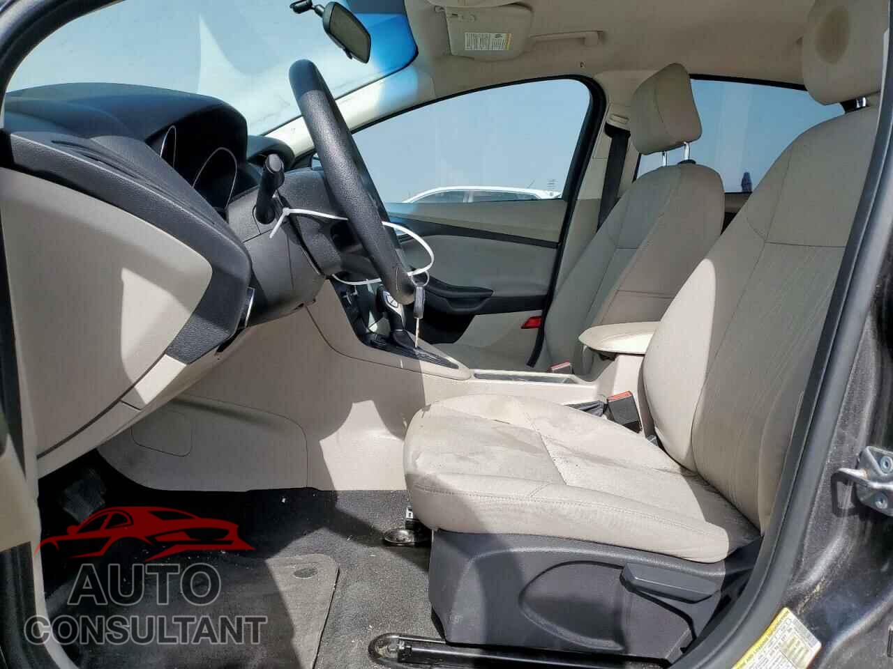 FORD FOCUS 2015 - 1FADP3F27FL313650