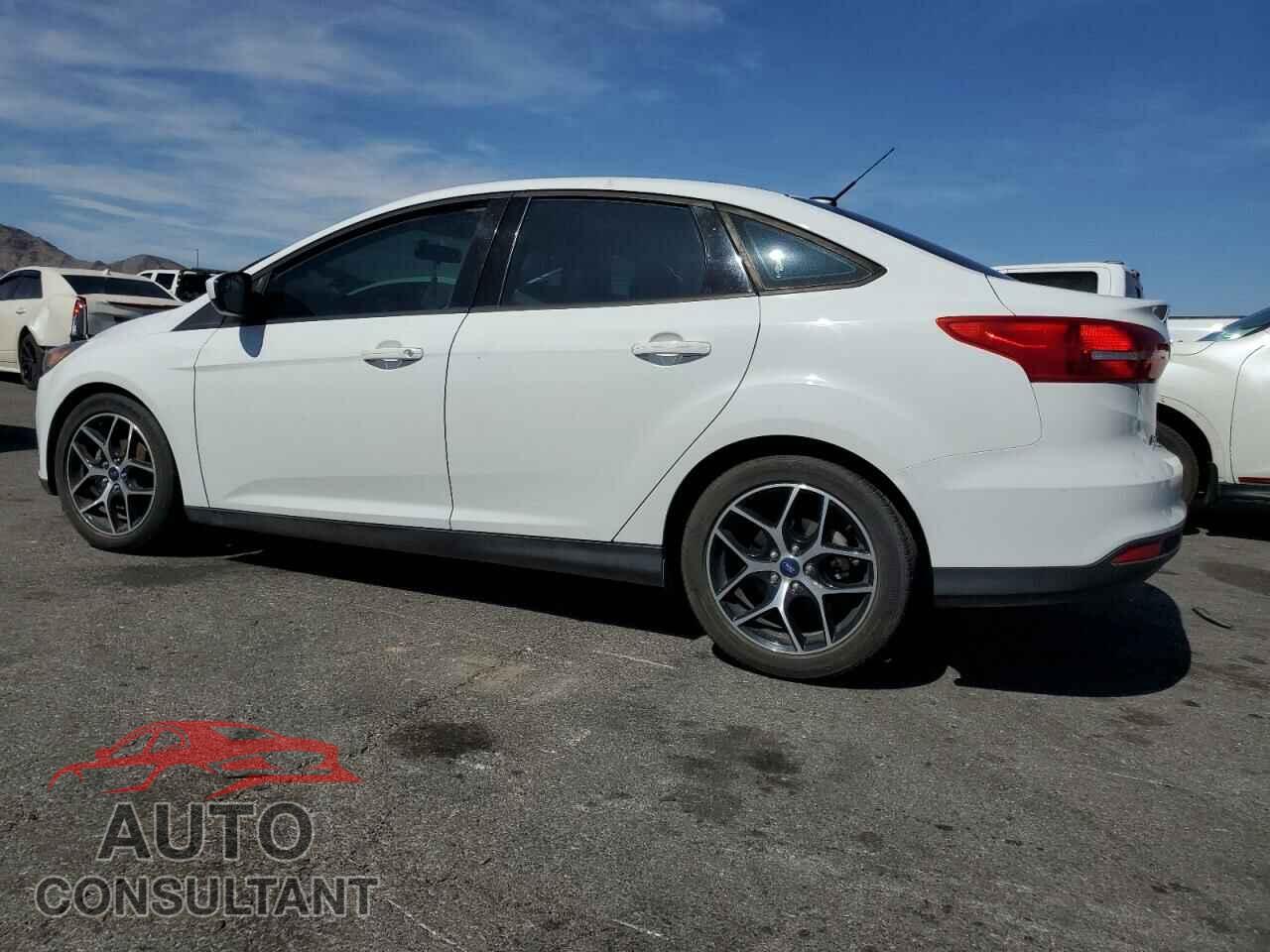 FORD FOCUS 2018 - 1FADP3FE4JL322857