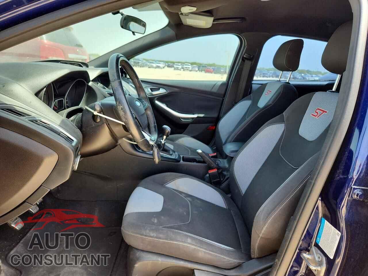 FORD FOCUS 2017 - 1FADP3L90HL347370