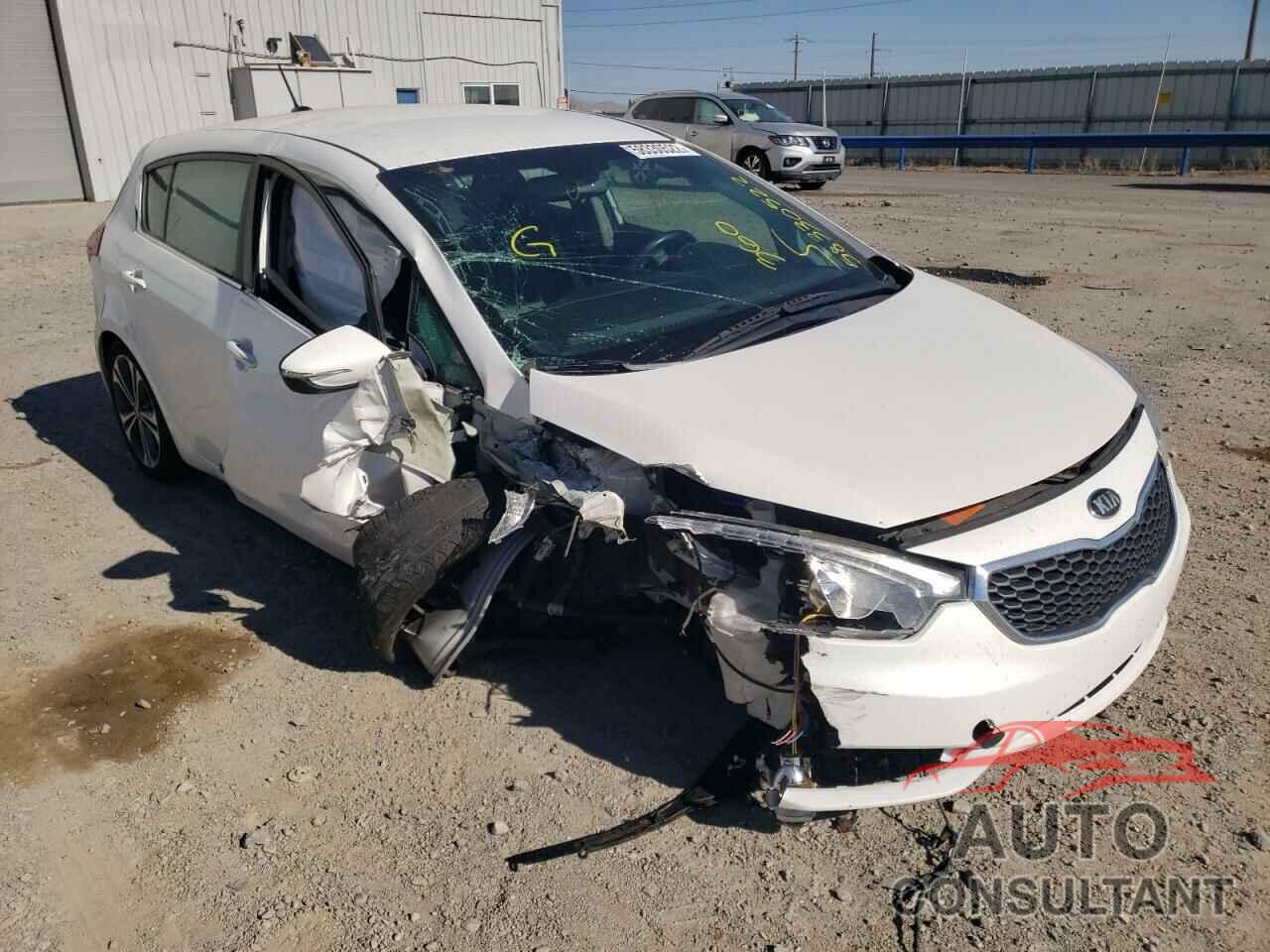 KIA FORTE 2016 - KNAFX5A8XG5526007